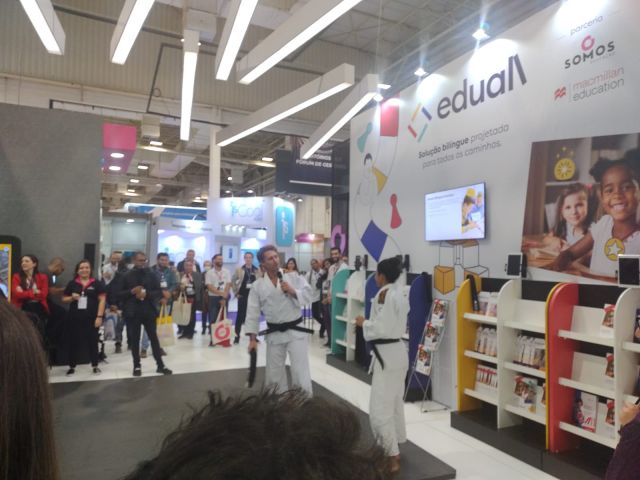 Estande da feira Bett Brasil